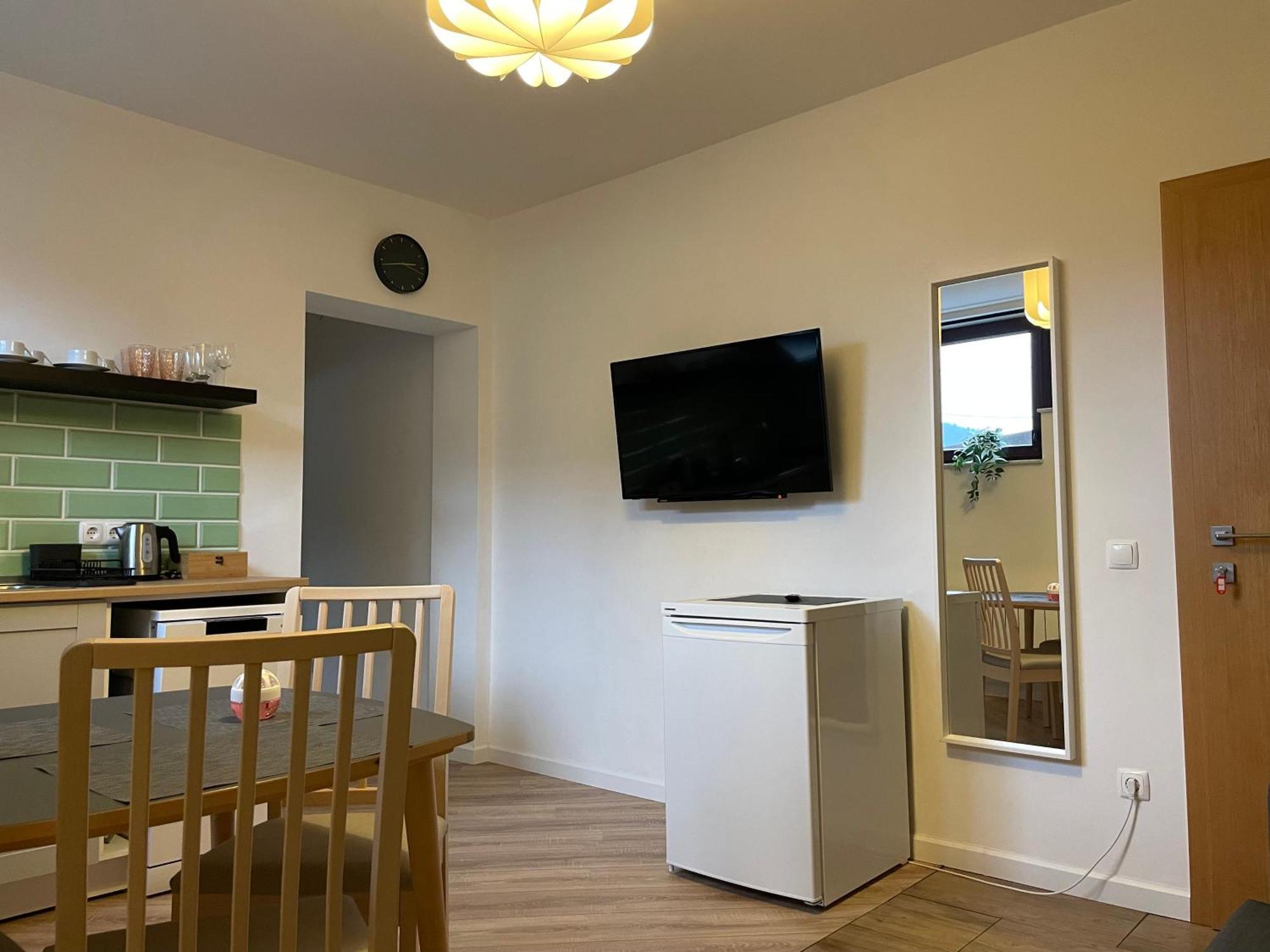 All Seasons Apartments Lasko Bagian luar foto